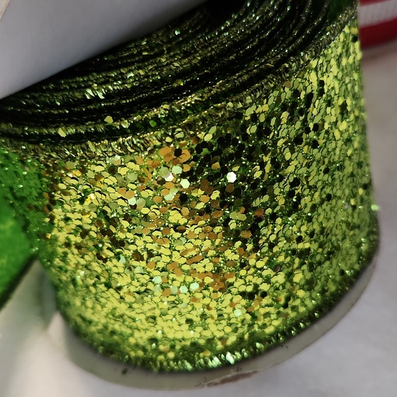 Christmas Ribbons - Picture 16 of 17